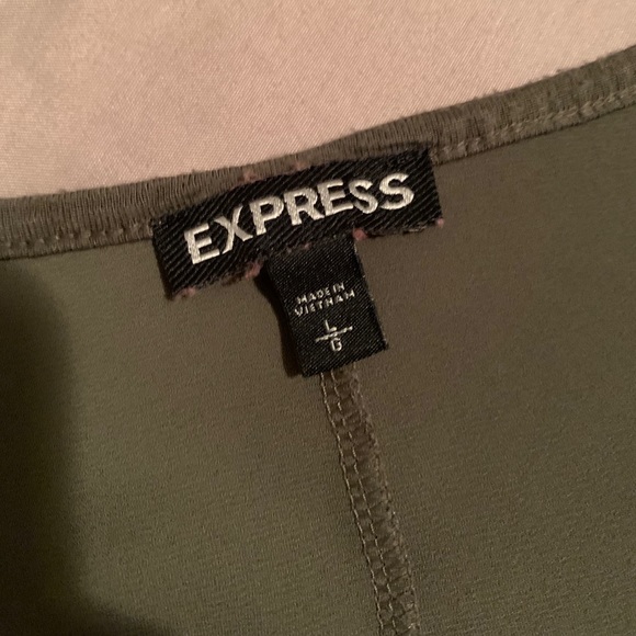 Express Blouse - Picture 3 of 5
